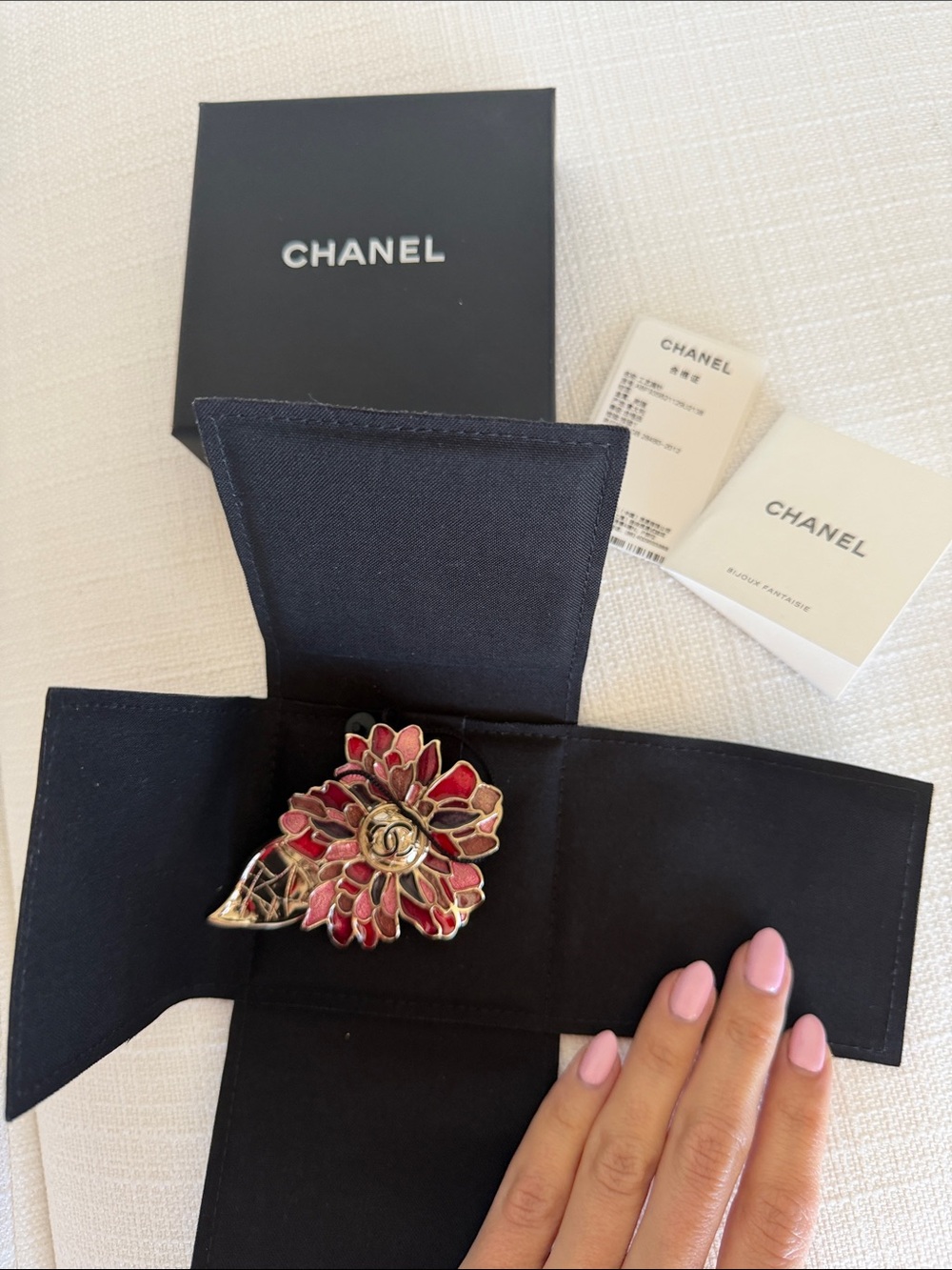 CHANEL Red and Pink Floral Camellia Brooch with Gold Leaf - Picture 5 of 5